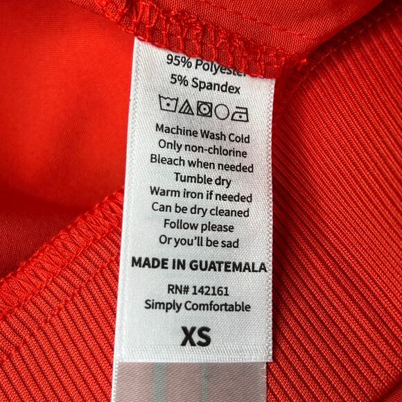 NEW Lularoe Crop Cargo Pants Women XS Runs Large Bright Red Athleisure Hiking - Picture 5 of 7